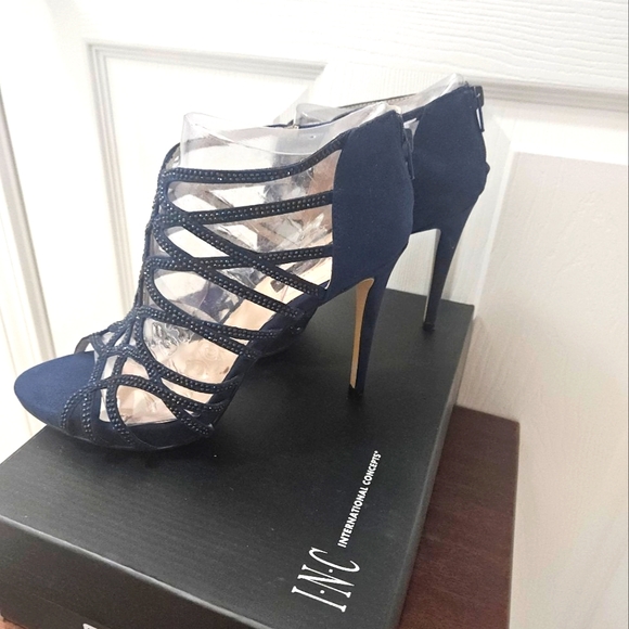INC embellished dressy suede high heel sandals. Blue.Size 8 - Picture 3 of 6